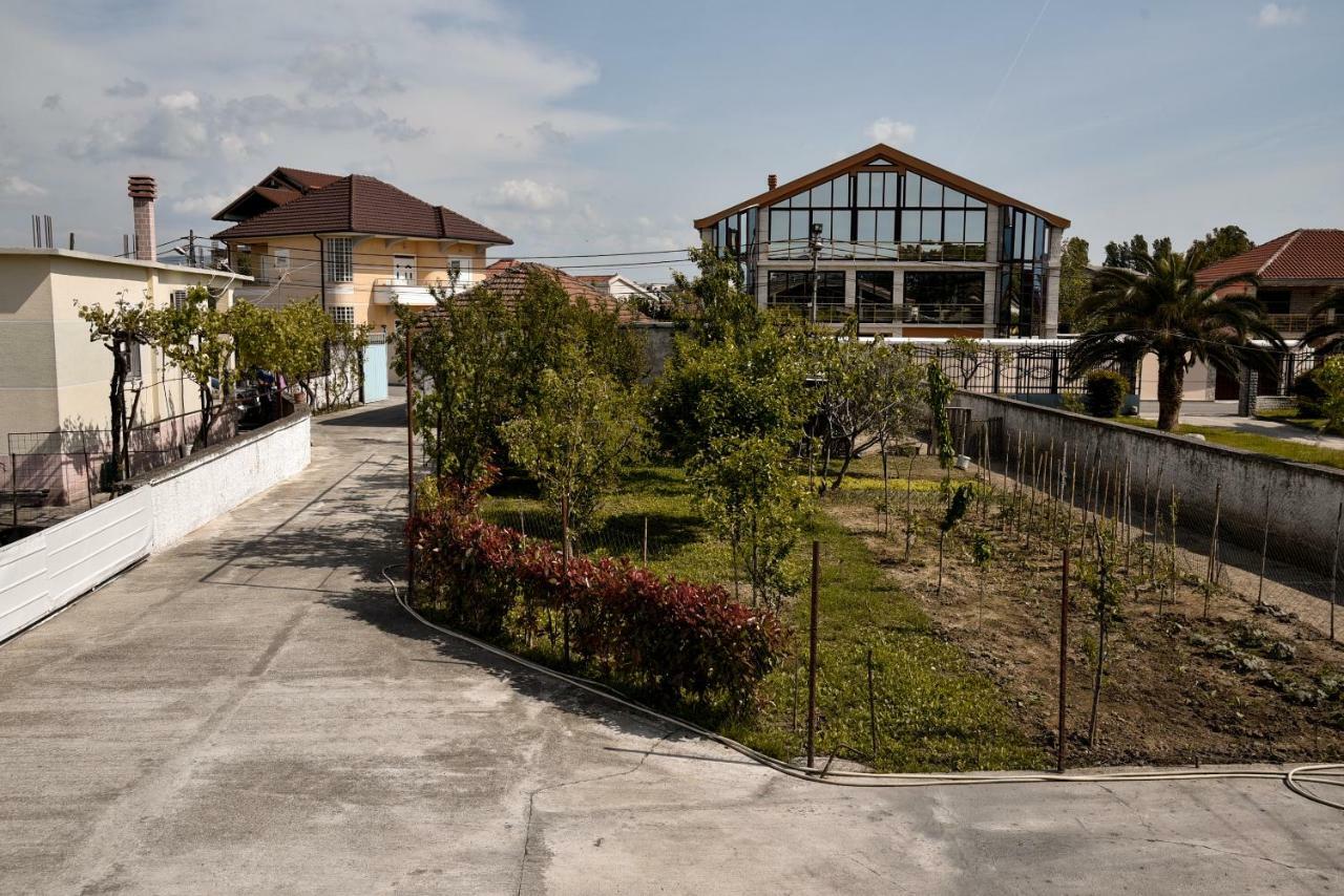 Villa Garden Shkodra Extérieur photo